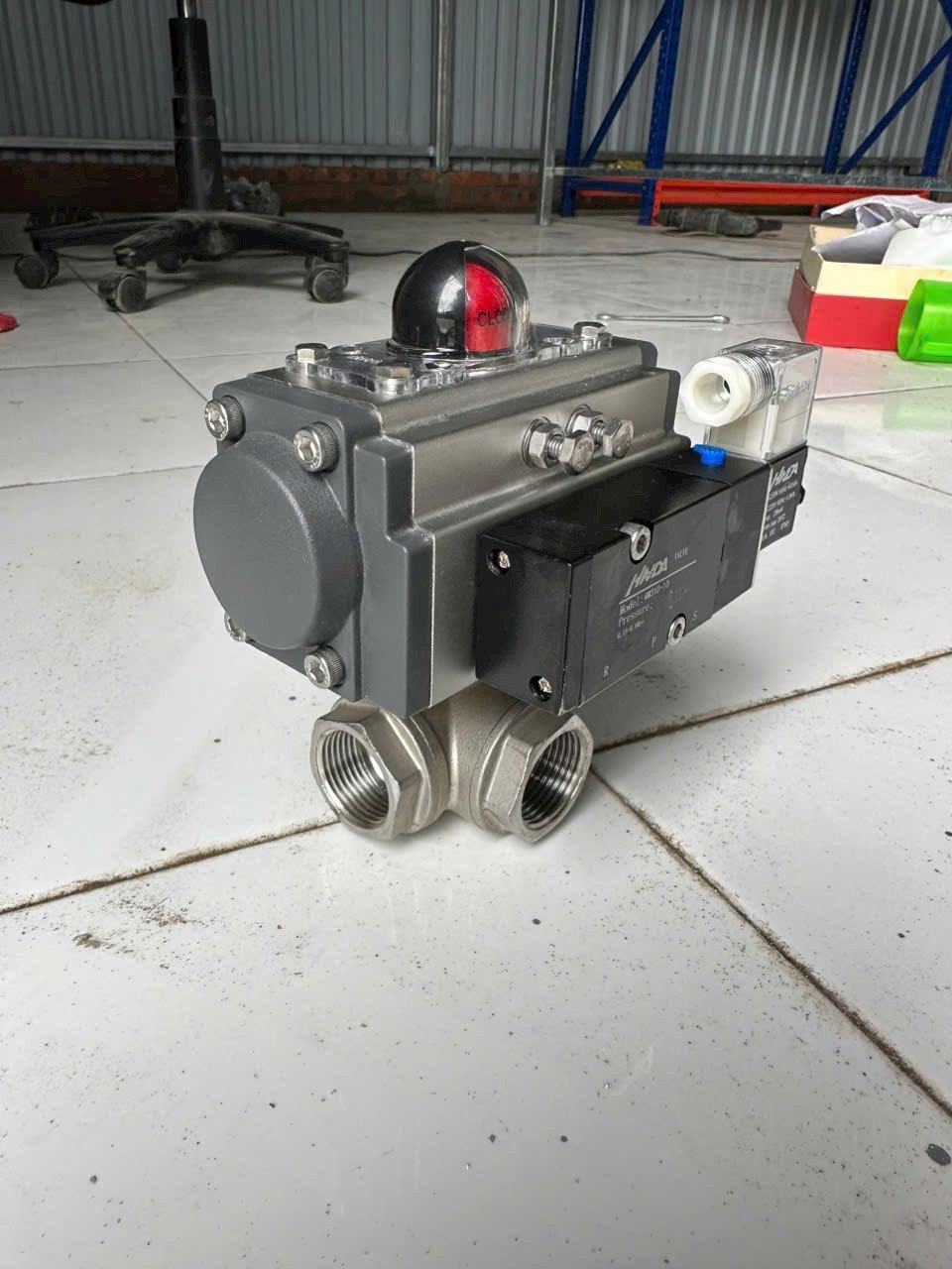 van_bi_3_nga_dieu_khien_khi_nen_han_quoc