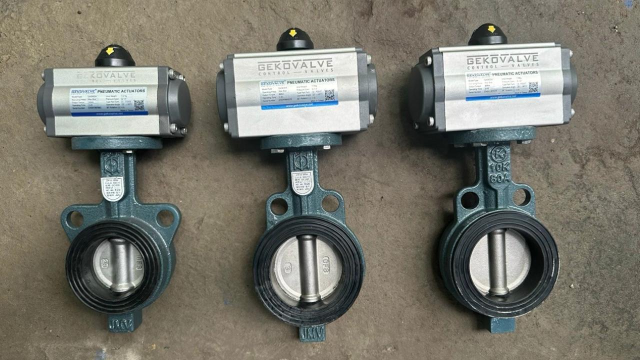 van_canh_buom_dieu_khien_khi_nen_