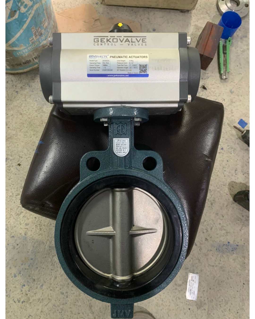 van_canh_buom_khi_nen_geko