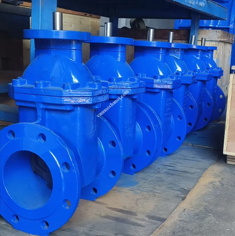 van_cong_gang_aut_chinh_hang